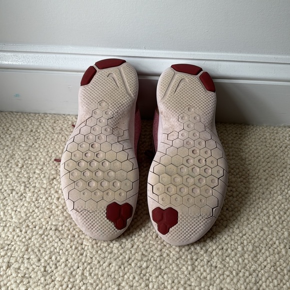 Nike Flex Experience, Size 6 - Picture 3 of 3